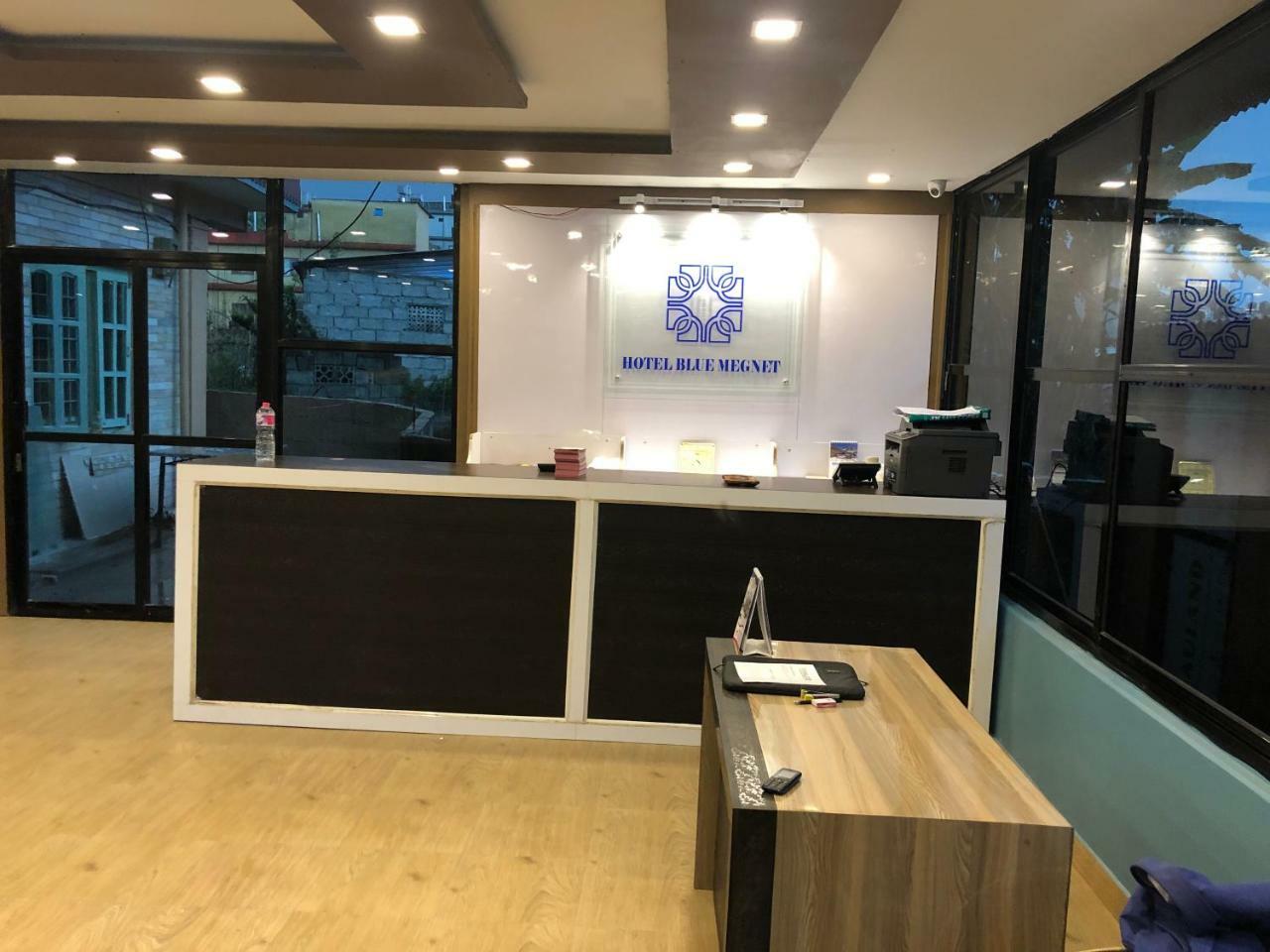 Hotel Blue Magnet Pokhara Buitenkant foto